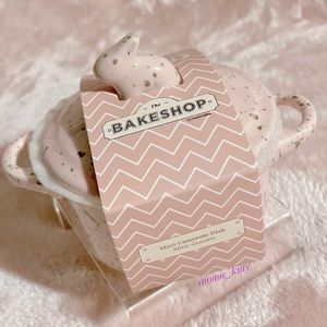 The Bake Shop By Masterclass Speckled Pink Bunny Mini Casserole Dish